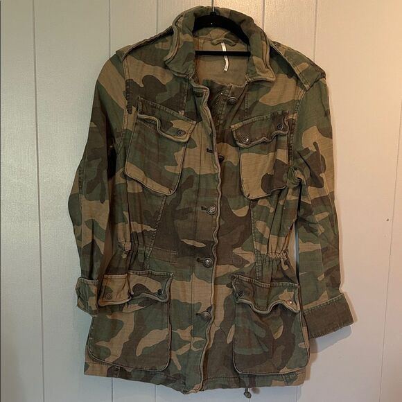 Free People Camo Army Jacket Size XS - Picture 1 of 2
